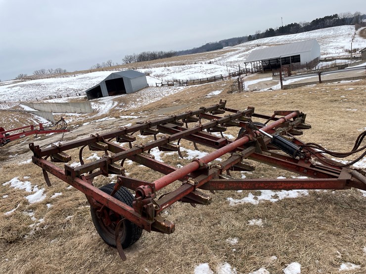 international-12-image-7