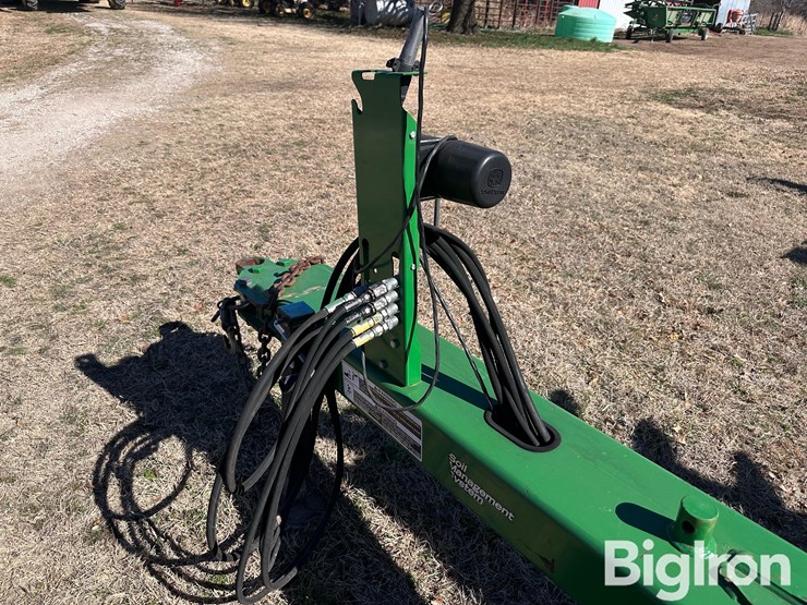 2014-john-deere-2623-image-9