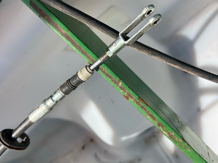 john-deere-840-image-11