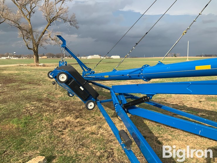brandt-1070-hp-10"x70'-swing-away-auger-image-18