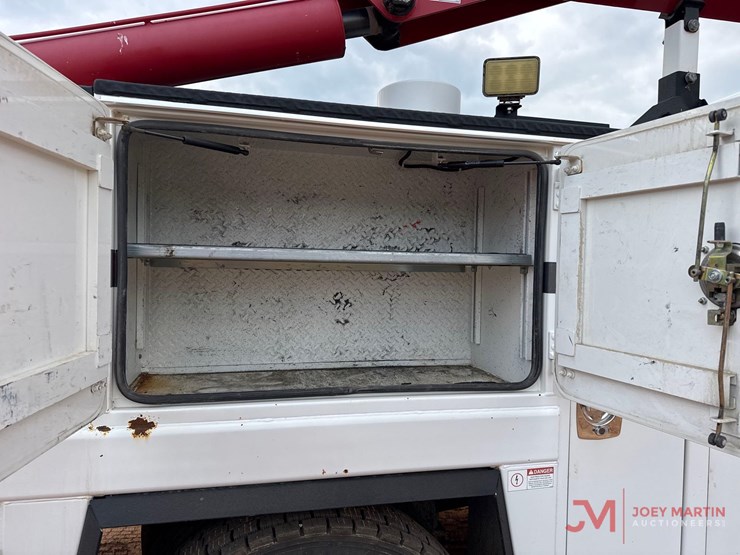 peterbiltpb337-service-truck-image-47