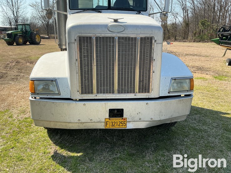 1997-peterbilt-385-image-11