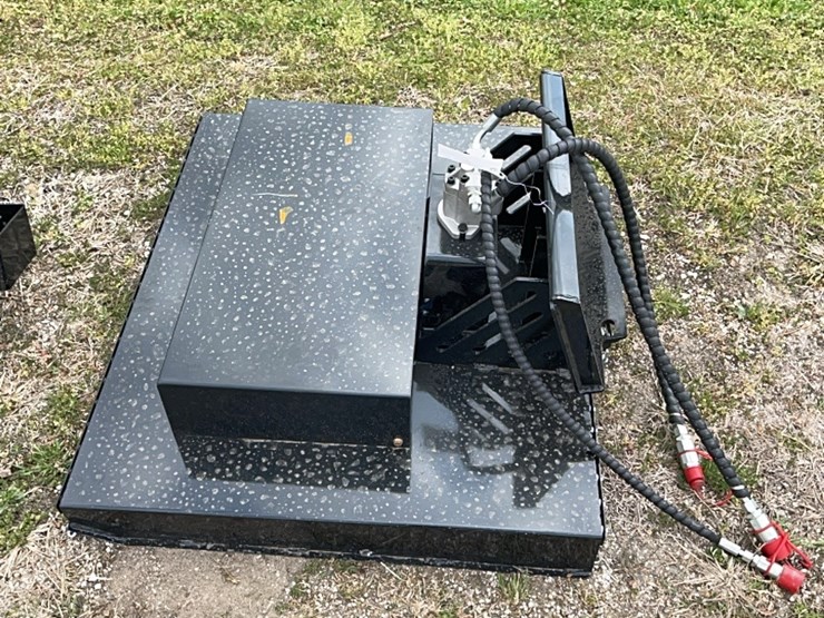 mini-skid-steer-cutter-image-1