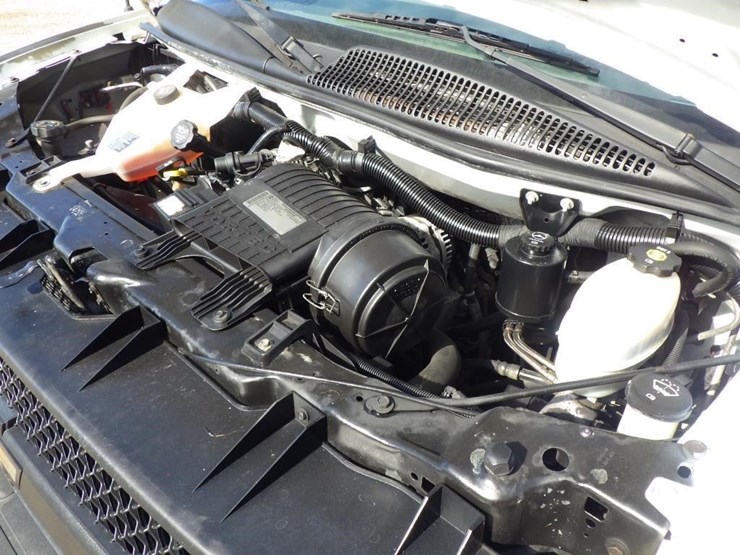 2012-chevrolet-express-2500-image-9