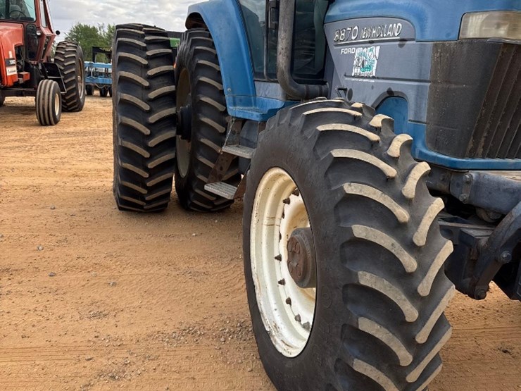 new-holland-8870-image-16