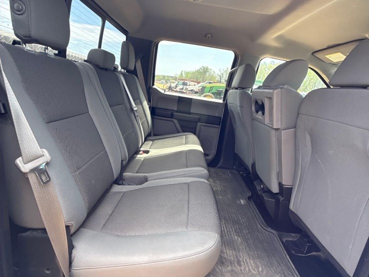 2019-ford-f150-xl-image-8