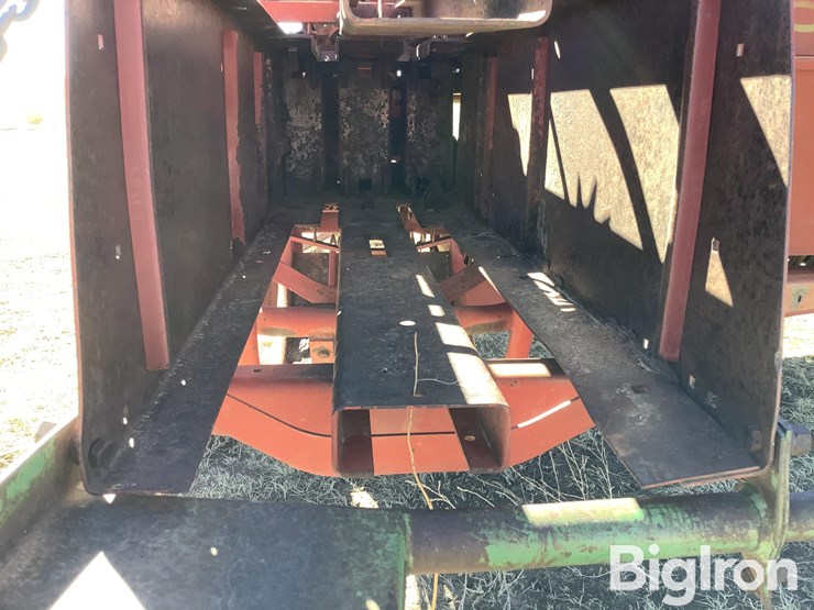 1971-new-holland-273-image-17