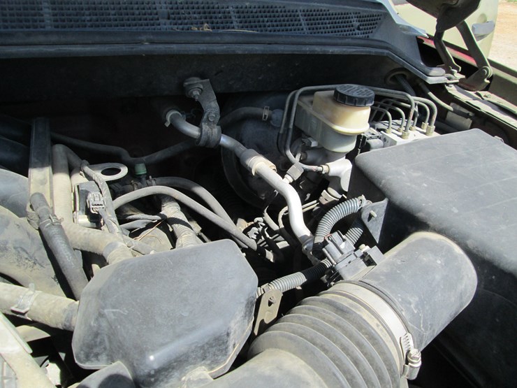 2004-nissan-titan-image-20