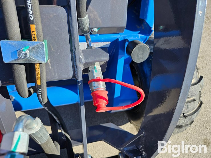 2025-massey-ferguson-730-image-15