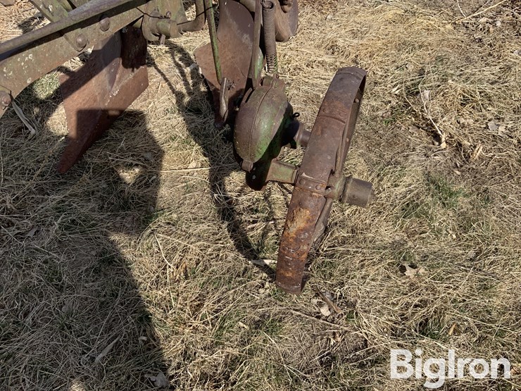 2-john-deere-2-image-10