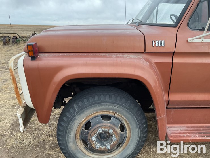 1977-ford-f600-image-12