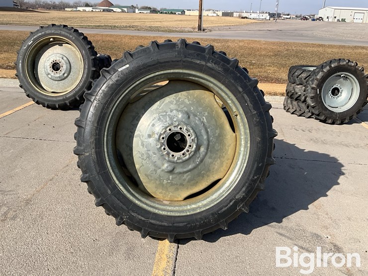 vortexx-11.2-38-pivot-tires-&-rims-image-2