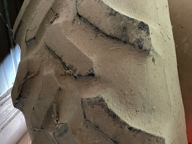 #2392-•-tractor-duals-image-5