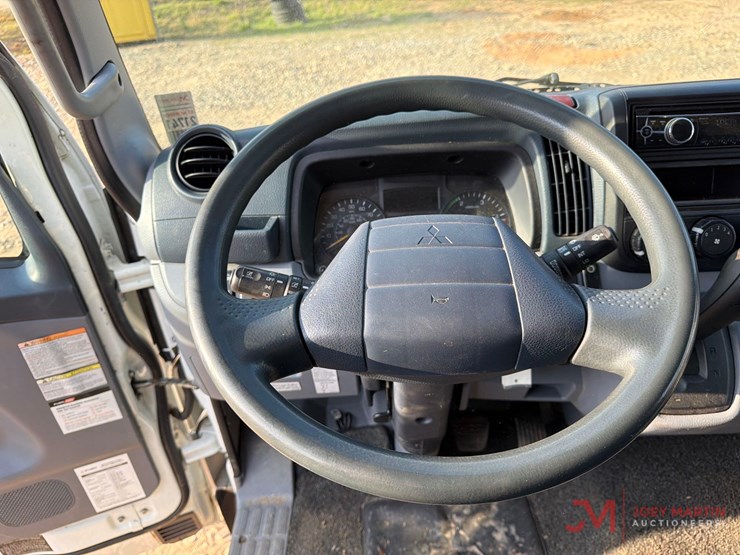 2017-mitsubishi-fuso-fe160-image-12