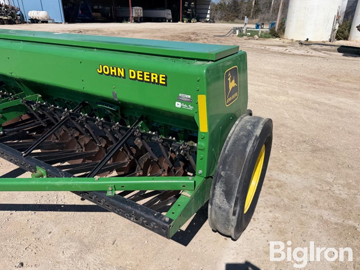 2000-john-deere-450-image-13
