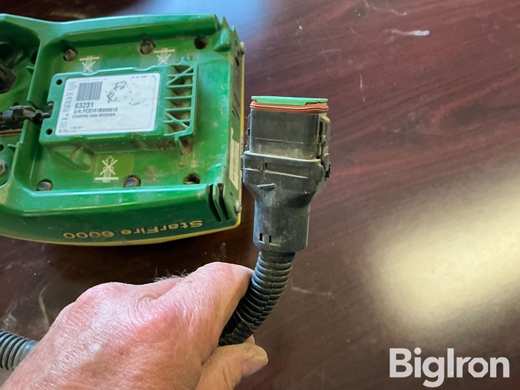 2017-john-deere-6000-image-15