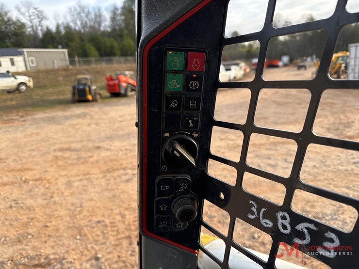 2022-bobcat-t66-image-10