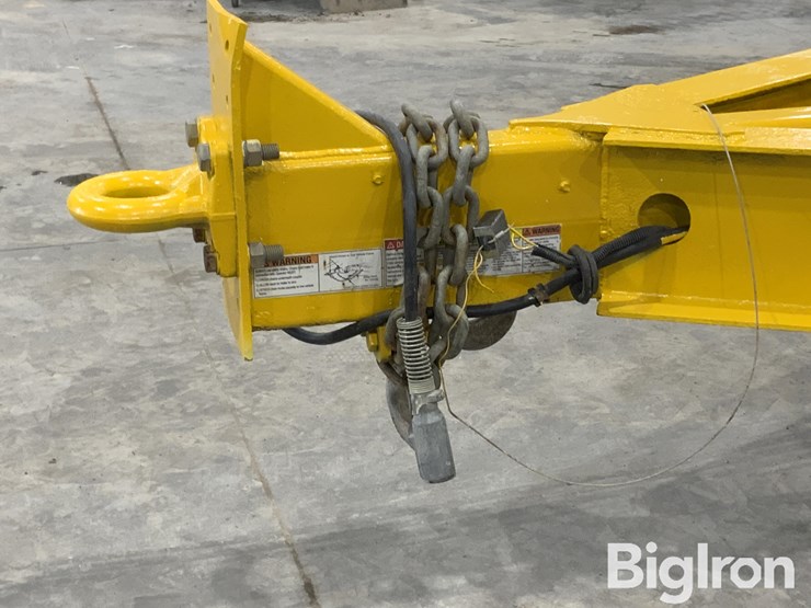 2017-massey-ferguson-730-image-12