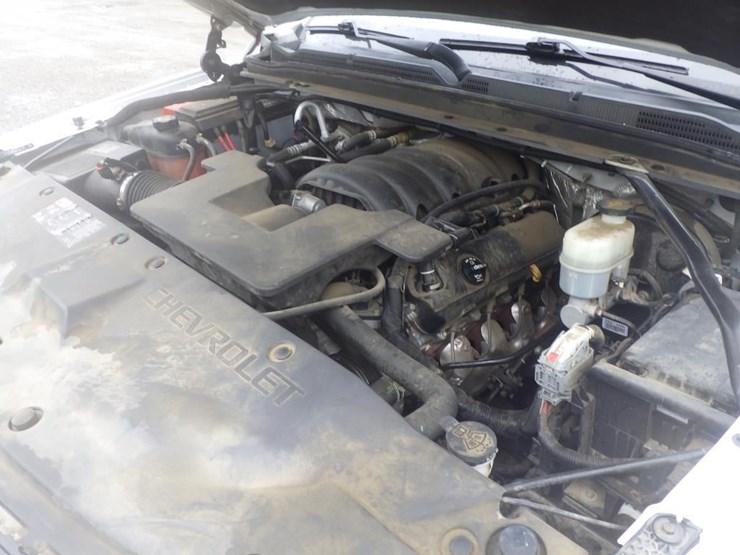 2016-chevrolet-tahoe-image-10