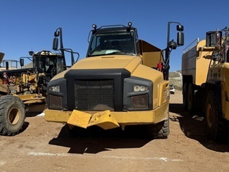 2013-caterpillar-740b-image-4