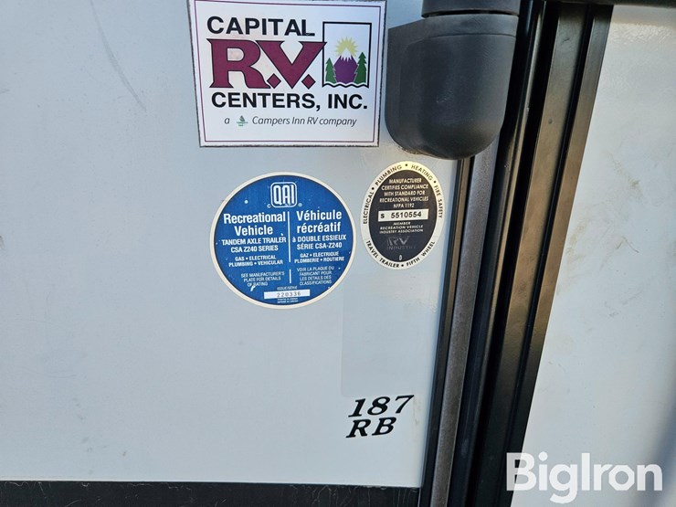 2020-massey-ferguson-730-image-20