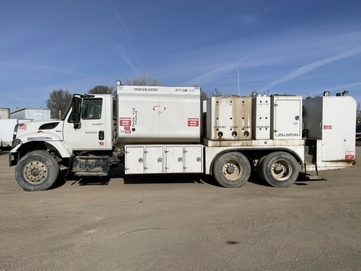 2008-international-7500-t/a-fuel-&-lube-truck-image-2
