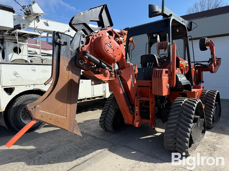 2012-ditch-witch-rt115-quad-image-10