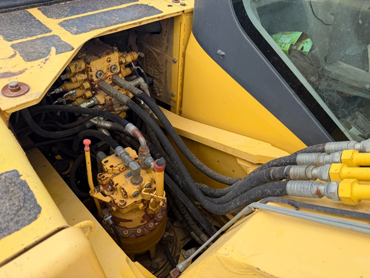komatsu-pc160-lc-7ka-image-85