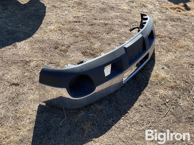 2013-gmc-3500-image-3