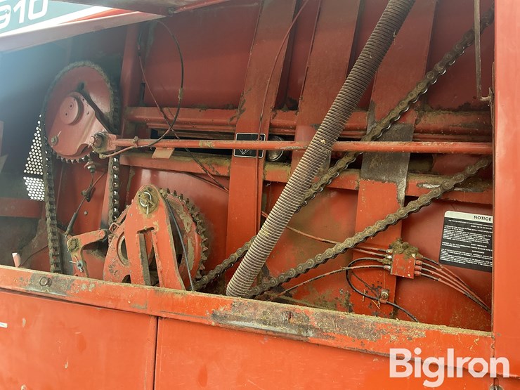 hesston-4910-image-16