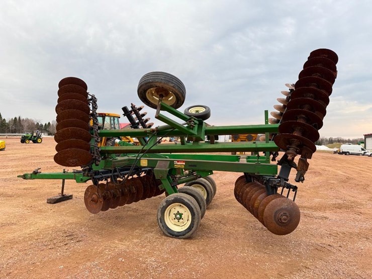 john-deere-630-image-6