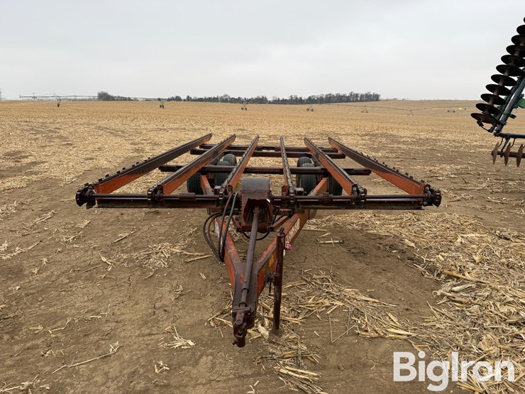 farmhand-8-bale-image-2