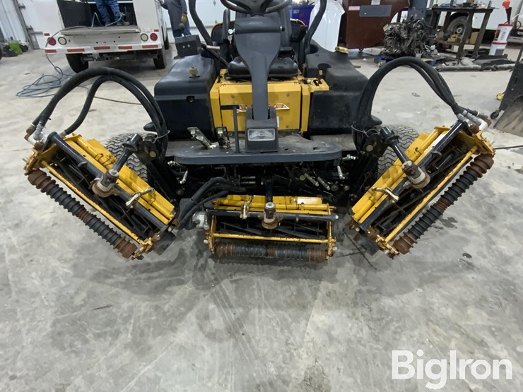 massey-ferguson-730-image-9