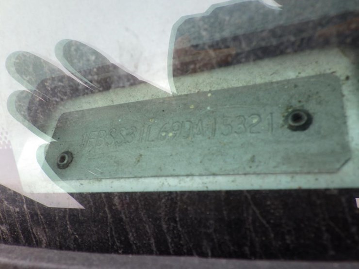 2009-ford-econoline-350-image-15