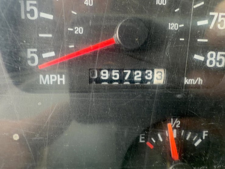 2000-sterling-lt8500-image-31