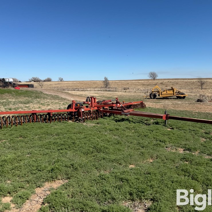 Krause 4436V 37’ Pull-Type Soil Packers