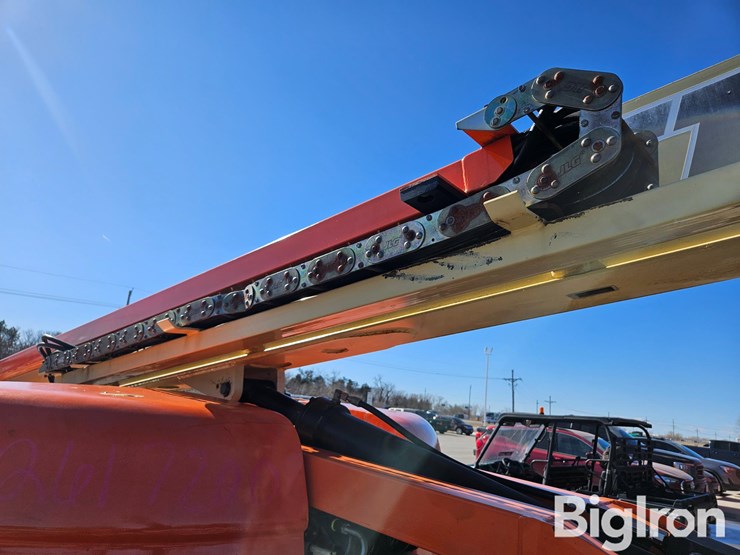 2009-jlg-600aj-image-16