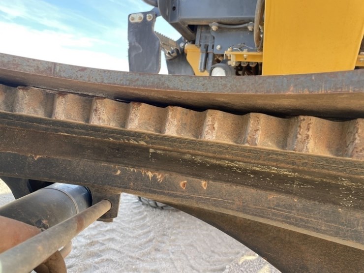 2012-deere-872g-image-18