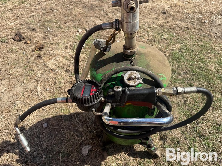 diamond-selection-5265-portable-oil-dispensing-system-image-5