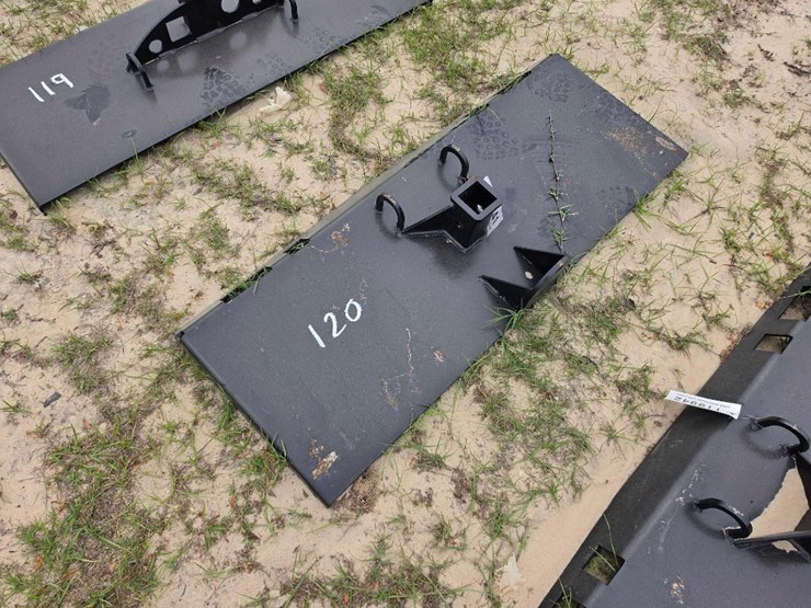 120---skid-steer-receiver-hitch-image-4