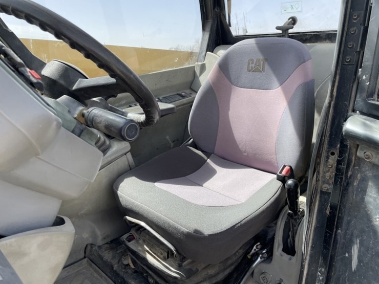 2006-caterpillar-th460b-image-18