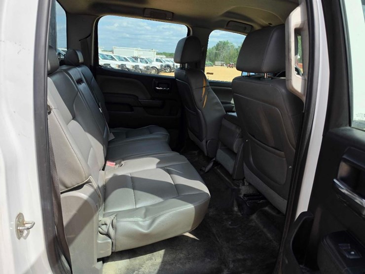 2015-chevrolet-silverado-3500-image-8