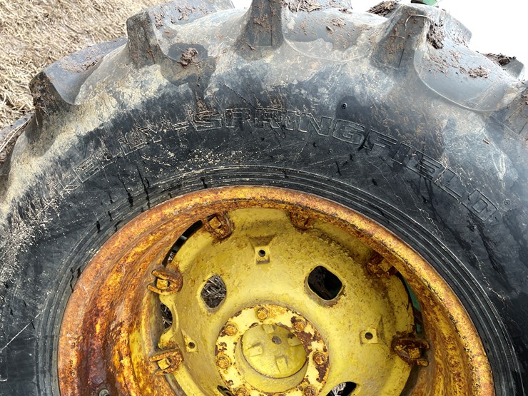 john-deere-2030-image-42