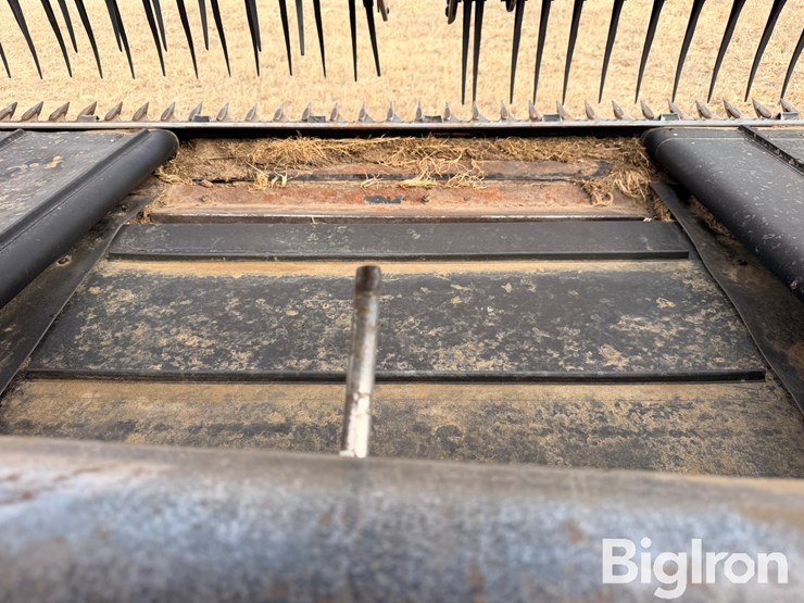 2005-case-ih-2052-image-17