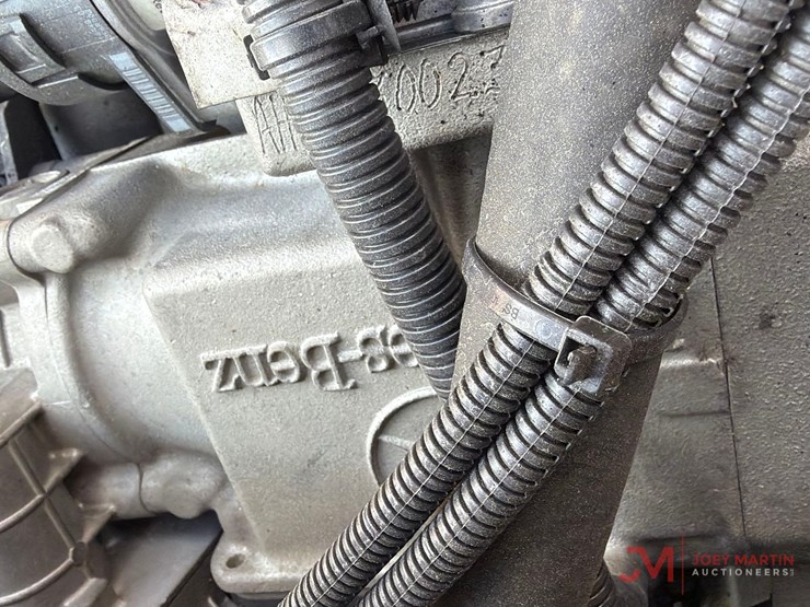 2008-thomas-saf-t-liner-c2-image-11