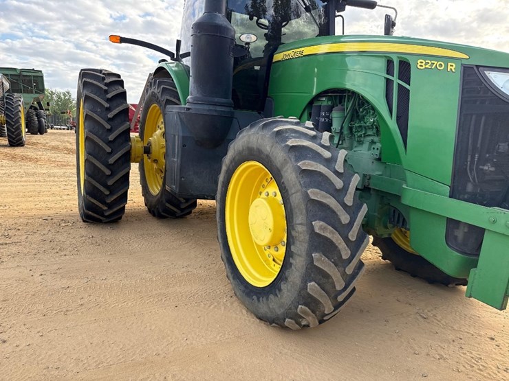 2015-john-deere-8270r-image-17