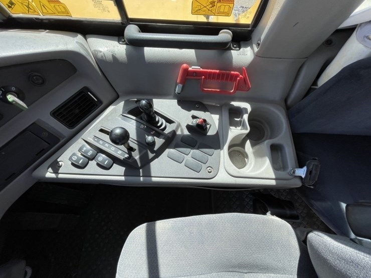 2018-volvo-a45g-image-26