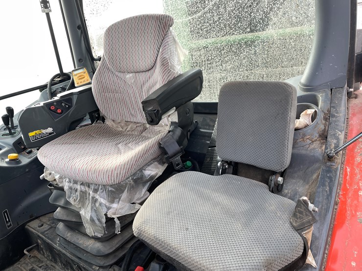 kubota-m135gx-image-32