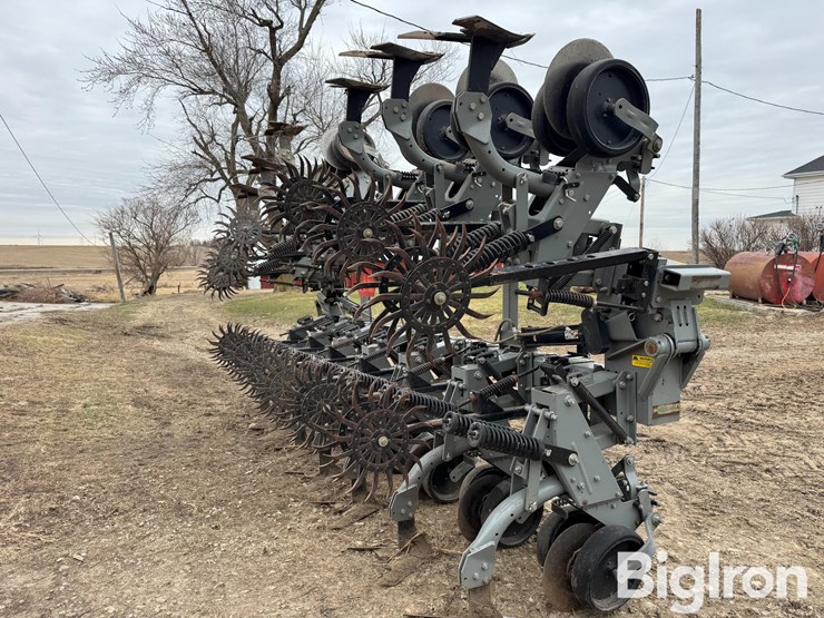 hinkier-6000-12r30"-cultivator-image-5