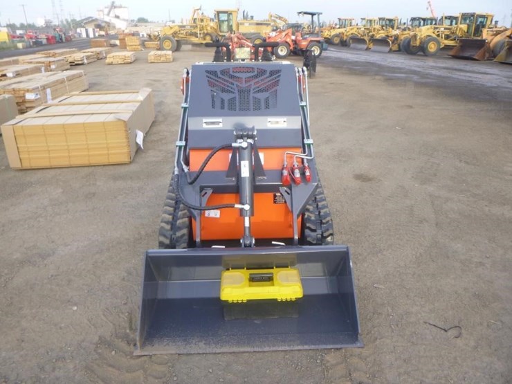 tpm-t460-skid-steer-track-loader-image-5